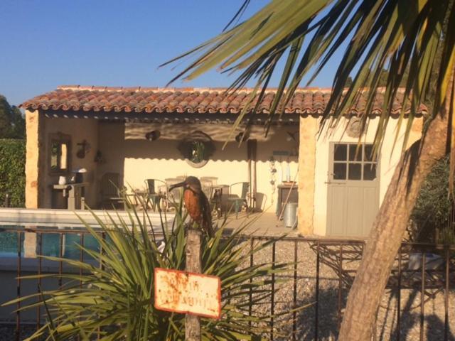 Appartement Dans Mas Provencal Grans Exterior foto