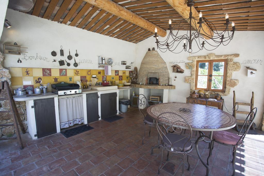 Appartement Dans Mas Provencal Grans Exterior foto
